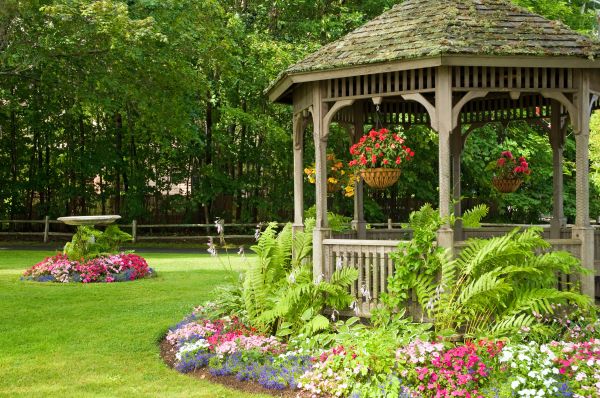 Backyard Landscaping Service in Bremerton